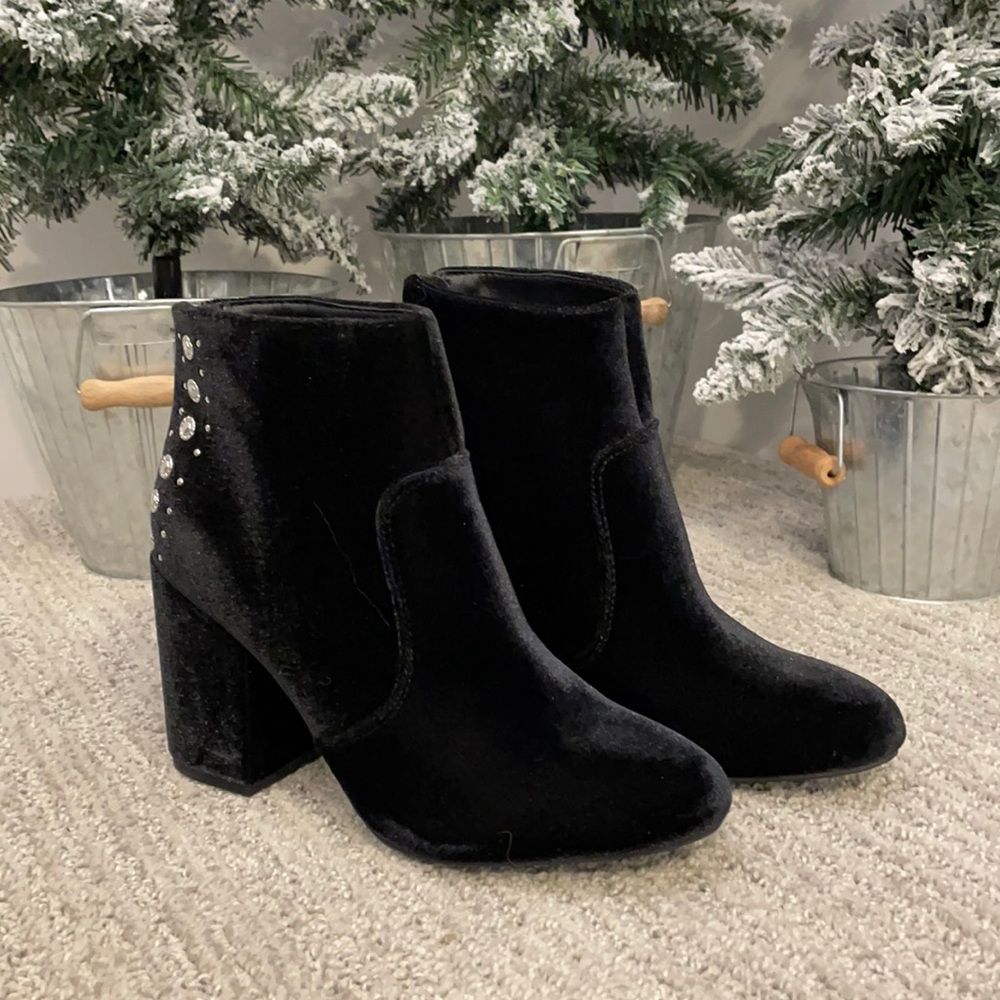 G by Guess boots